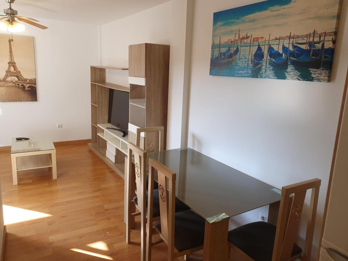 Appartement 2h, Aire Acondic, 50m2, 1 Dormitorio, 4 Huespedes, Wifi Gratis La Línea de la Concepción